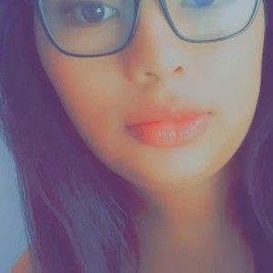 Meet your Posher, Raquel